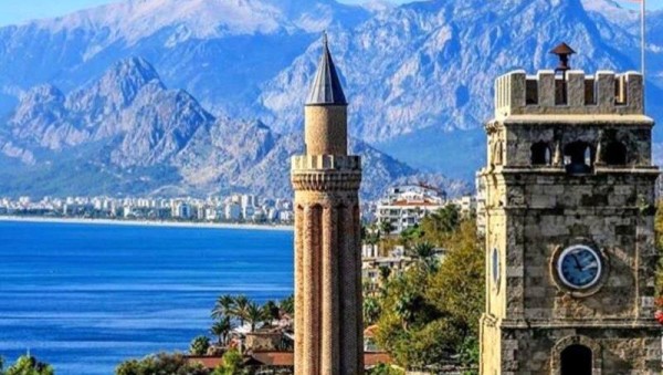 Antalya Şehir Turu ile Akdeniz’in İncisini Keşfedin